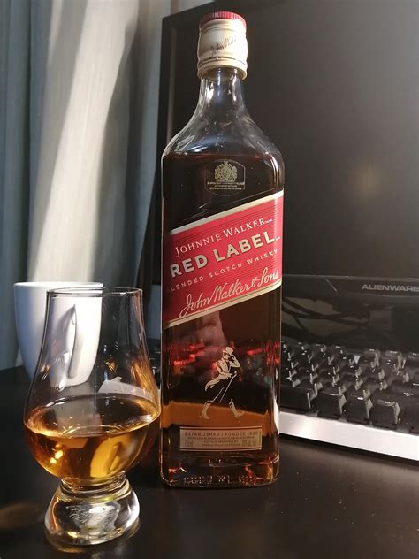 Whiskey Review: Johnnie Walker Red Label .